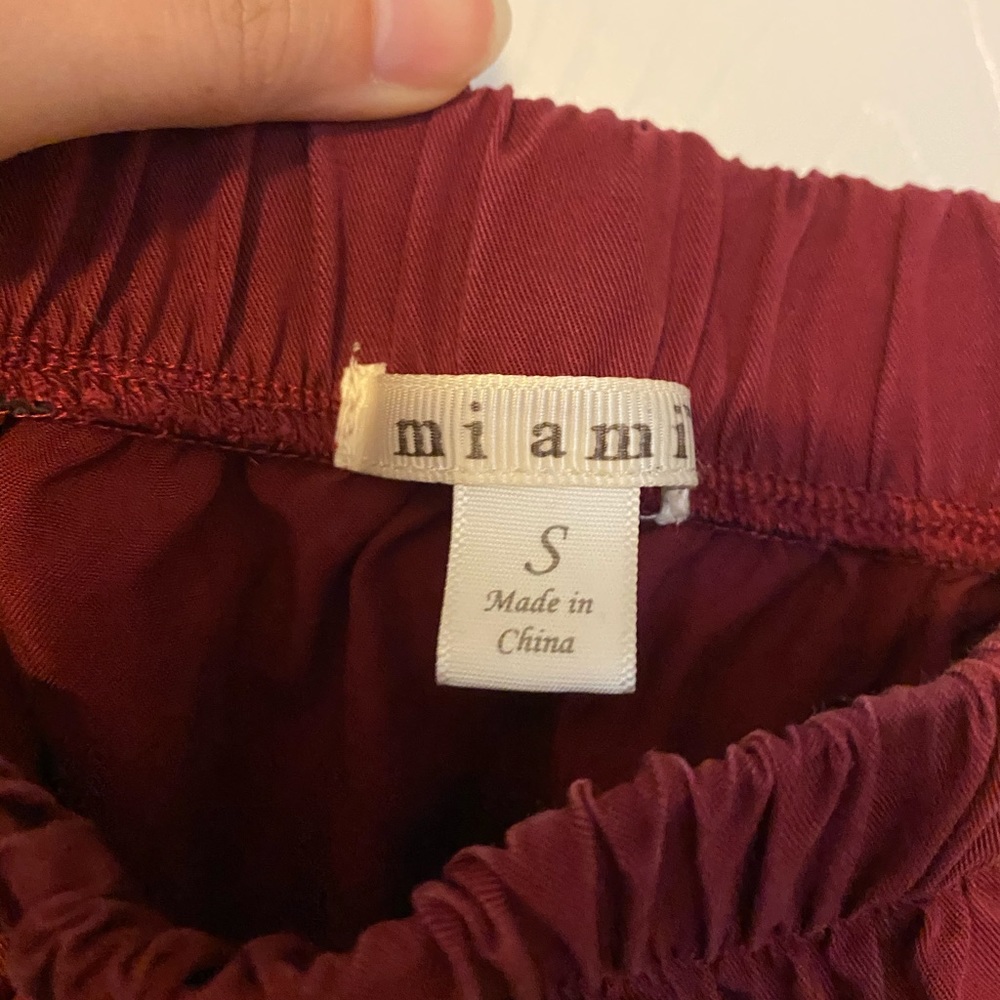 Off-shoulder top - Picture 2 of 2